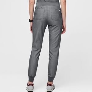 Jogger style scrub pant